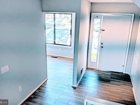 2nd image of 18544 Split Rock Ln