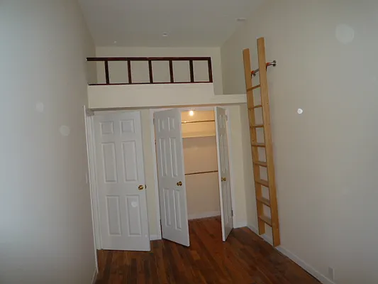 Rented by New Yorker Realty | media 20