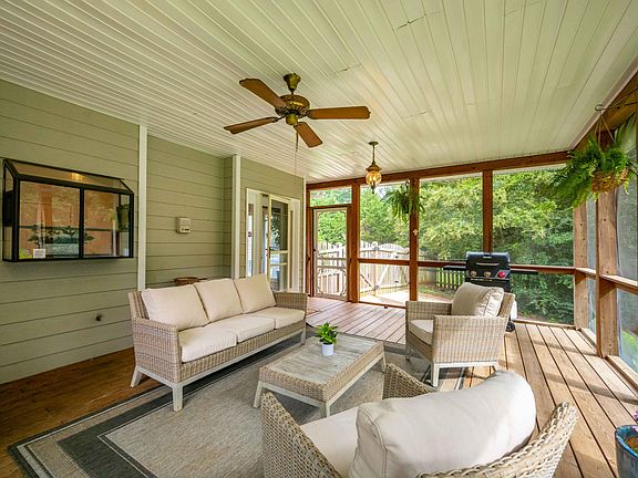 3rd image of 12205 Spring Place Ln