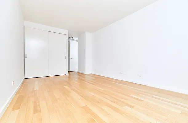 Rented by PocketBroker Inc | media 7