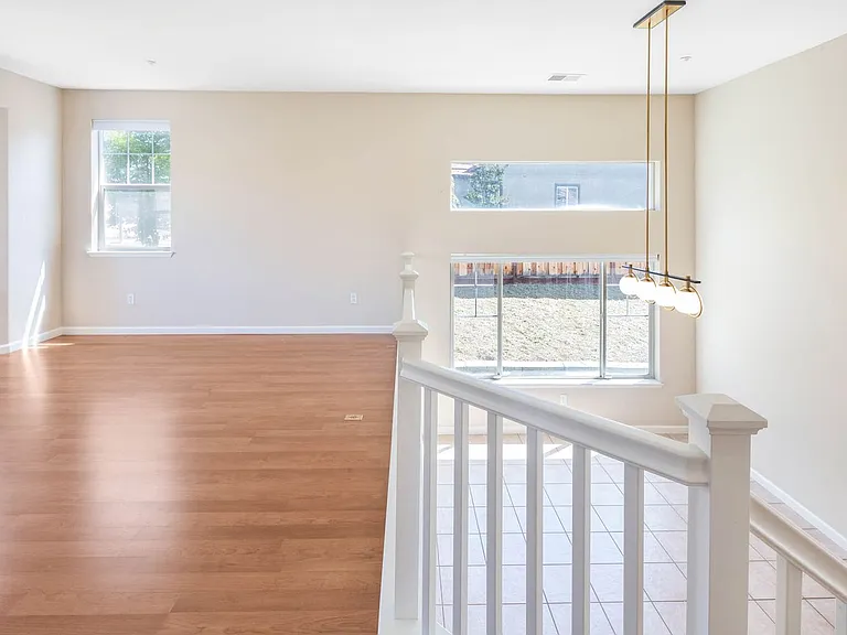 2902 Haddington Ct — Photo 9