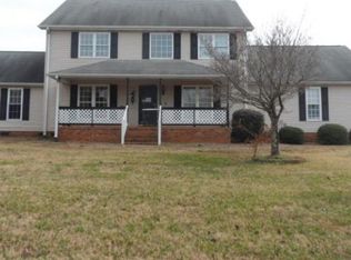 103 Planters Walk Dr, Easley, SC 29642