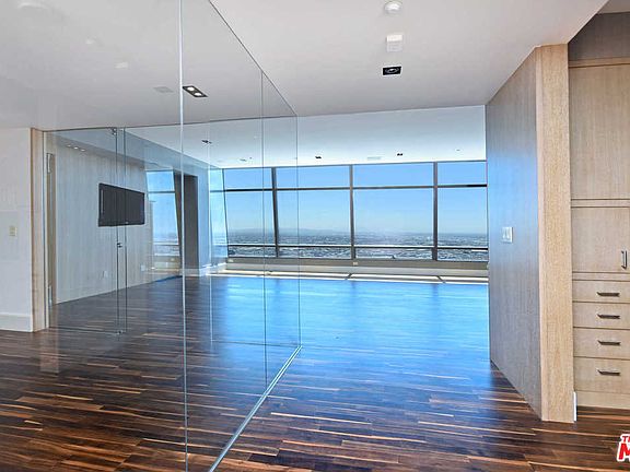 4th image of 900 W Olympic Blvd Unit 48