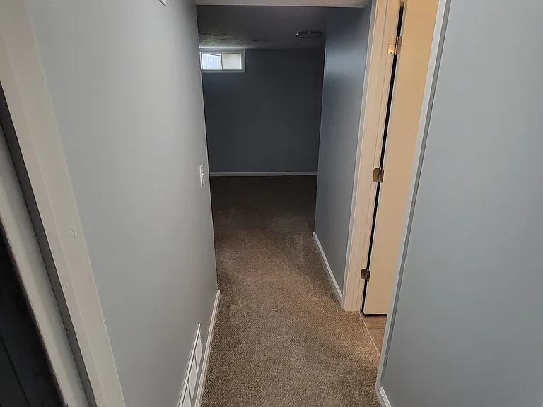 2128 Breton Rd SE — Photo 11