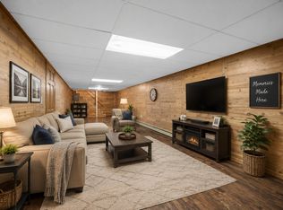 504 E Elmwood St, Arlington, MN 55307