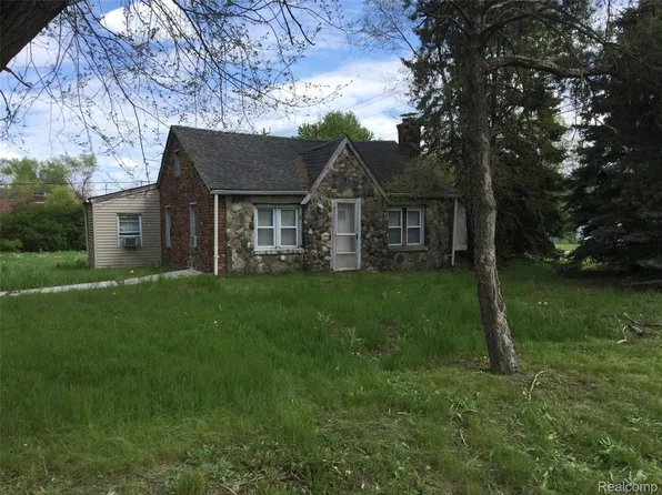 47710 Greenview Rd, Shelby Township, MI 48317
