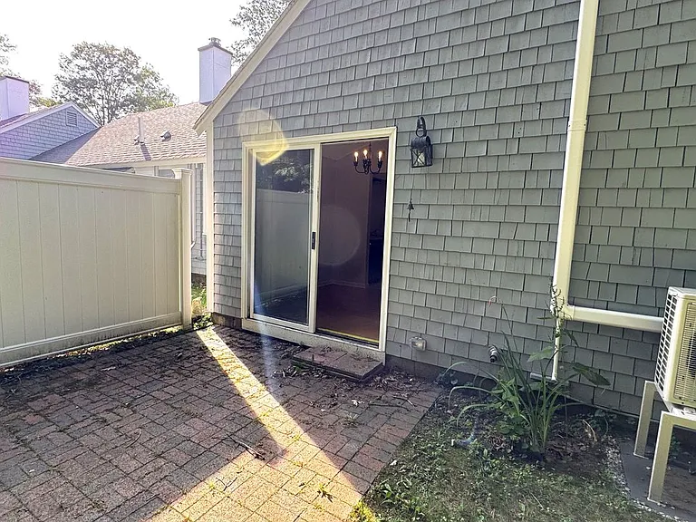 9 & 11 Oakview Drive — Photo 14