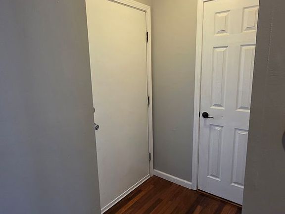4th image of 8542 W 108th Pl