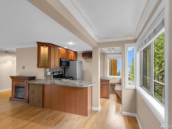 4th image of 5210 Lake Washington Blvd NE