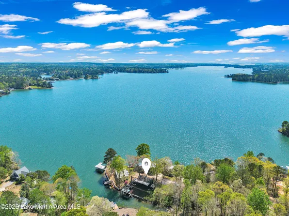 197 Maple Ridge Dr, Alexander City, AL 35010