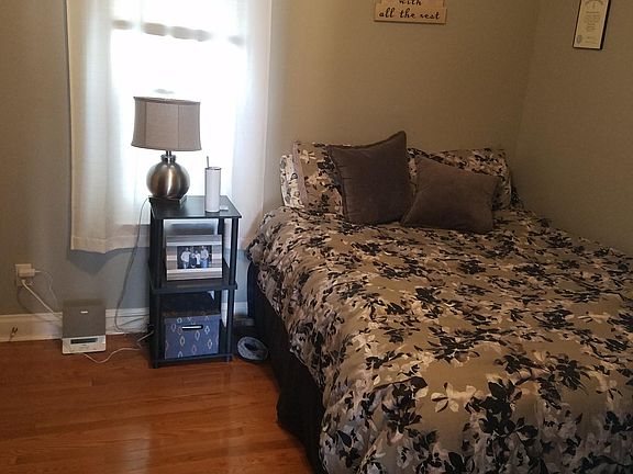 5th image of 1856 Taylor St NE #1