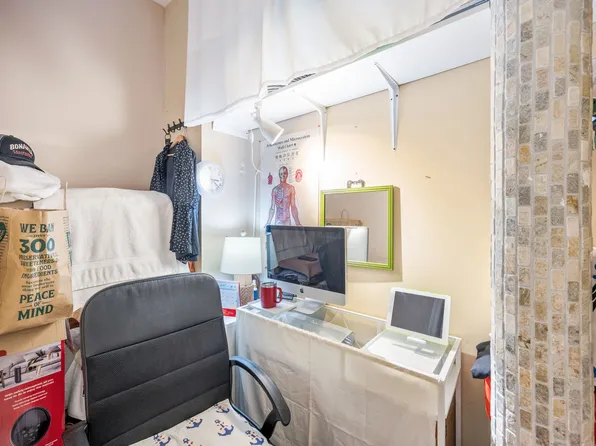 188 North 8th Street image 6 of 23