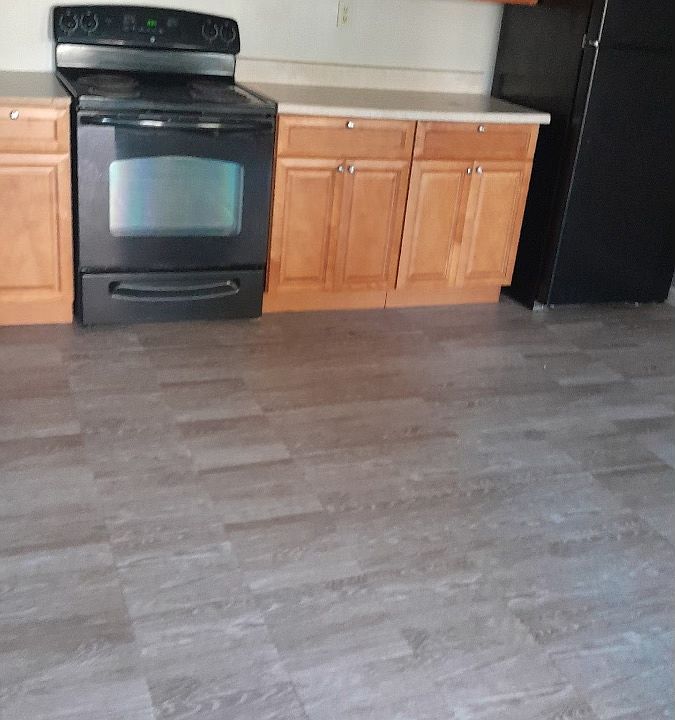 2nd image of 108 N Main St #B