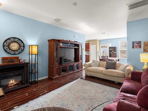 4th image of 266 Oglethorpe Cir