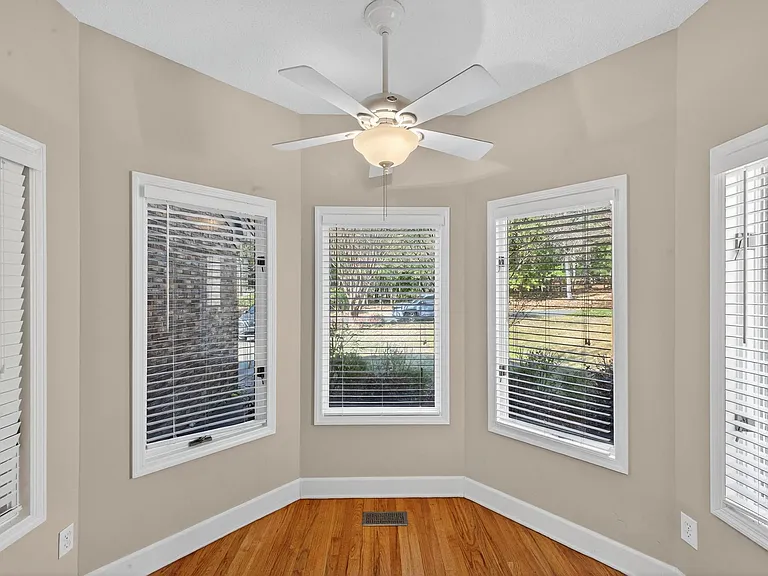 205 Club Villa Dr W — Photo 16
