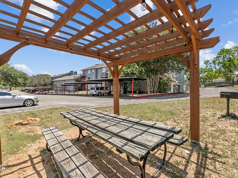 6812 S Congress Ave — Photo 24
