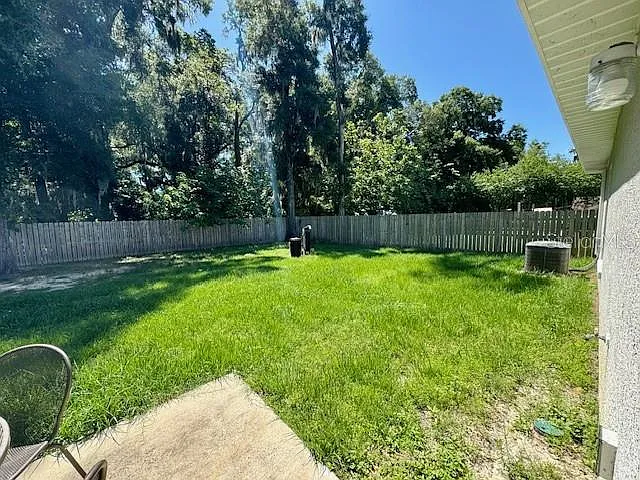 5423 NW 52nd Ave — Photo 7