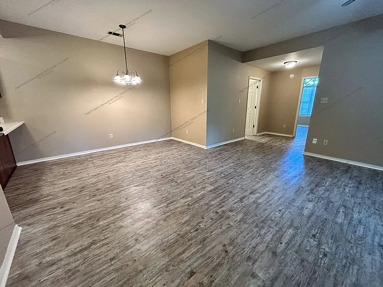 4806 Park Ave — Photo 10
