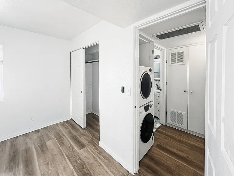 2417 E Campbell Ave #9B — Photo 14