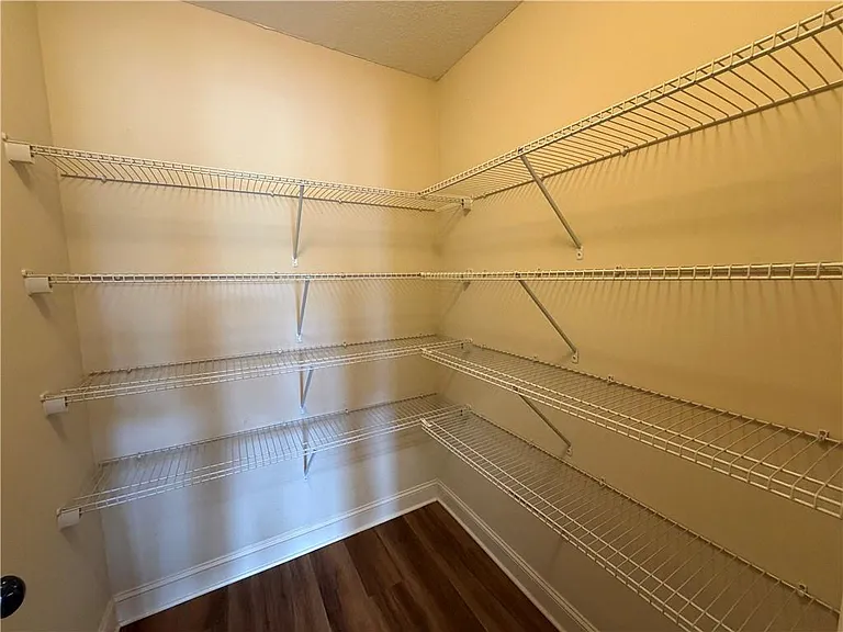 2125 Savannah Dr — Photo 10