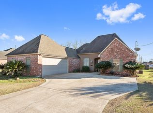 3460 Holly St, Zachary, LA 70791