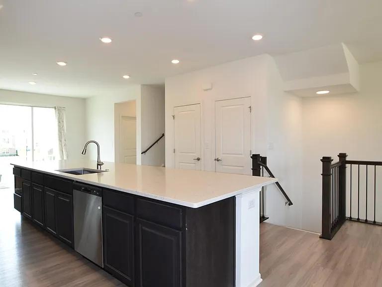 2945 Showplace Dr — Photo 19