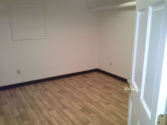 3rd image of 210 1st St APT 10