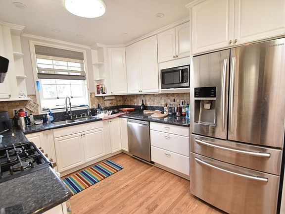 5th image of 822 El Dorado Dr