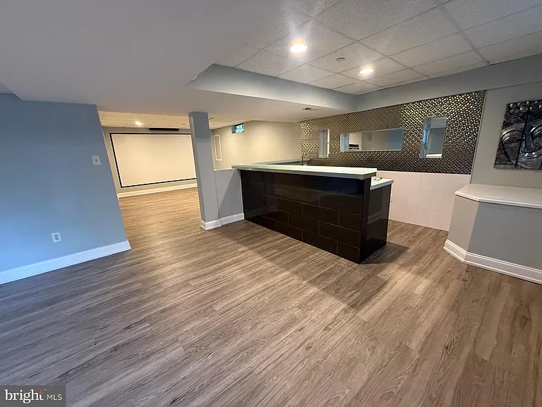 714 Marcus Cir — Photo 16