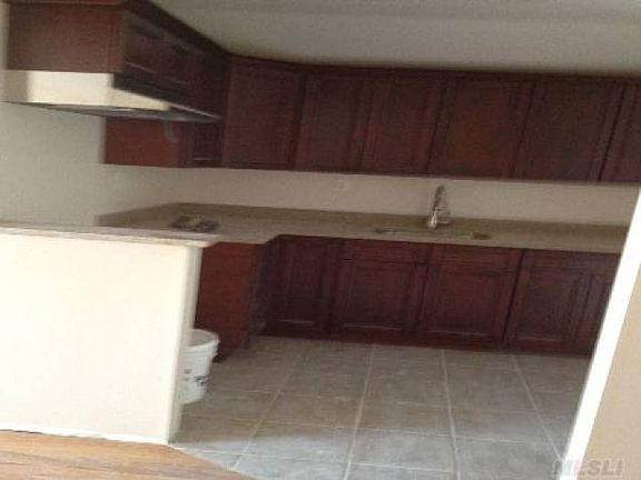 4th image of 3218 100th St