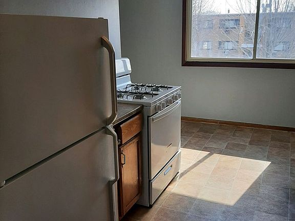 4th image of 191 Island Park Dr NE #19109