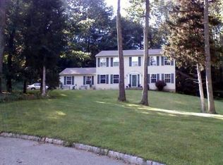 3 Thomas Dr, Hackettstown, NJ 07840