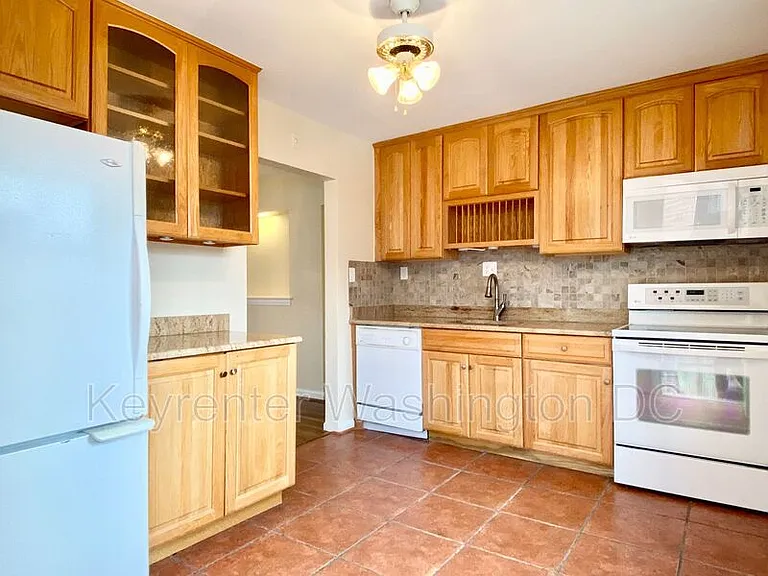 5514 Chillum Pl NE #NE — Photo 5