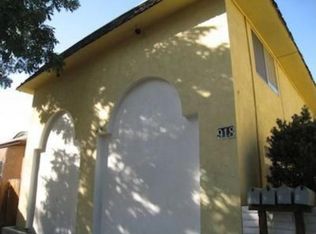 920 Niles St APT 1, Bakersfield, CA 93305