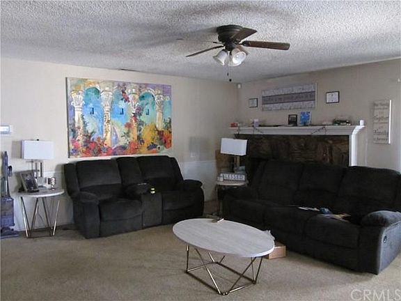 4th image of 880 S Wisteria St