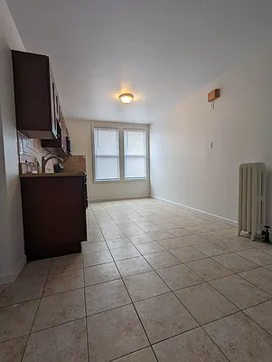 Rented by DONNA DEMKOWICZ REAL ESTATE CORP | media 29