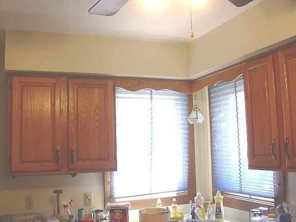 4th image of 3419 Cornelia Dr