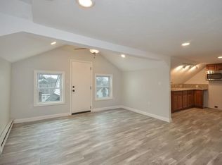 9 Cottage Ct #3, Middleboro, MA 02346