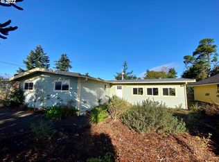 1927 18th St, Florence, OR 97439