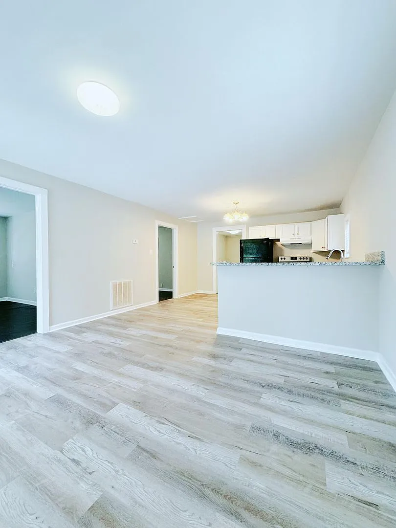 Single family home minutes to downtown Durham! — Photo 3