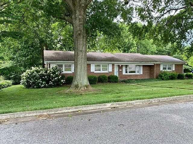 1st image of 205 Hutchins Dr