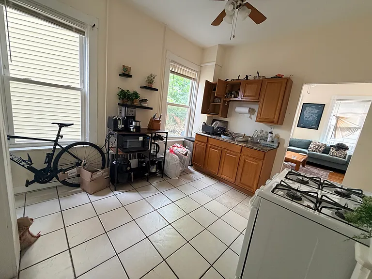 270 Norfolk St #1 — Photo 7