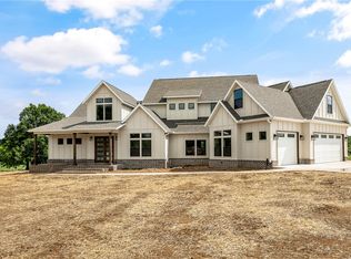 5391 E Three Daughters Lndg, Fayetteville, AR 72701