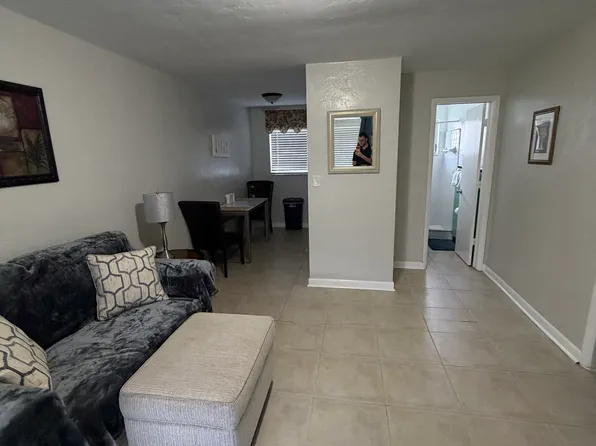 32 SE 2nd Ave Unit 16, Dania, FL 33004