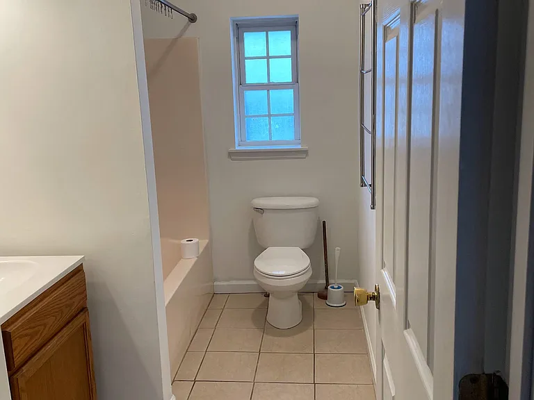 323 N Topsail Dr — Photo 7