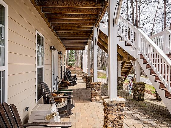 2nd image of 139 Laurel Hill Dr