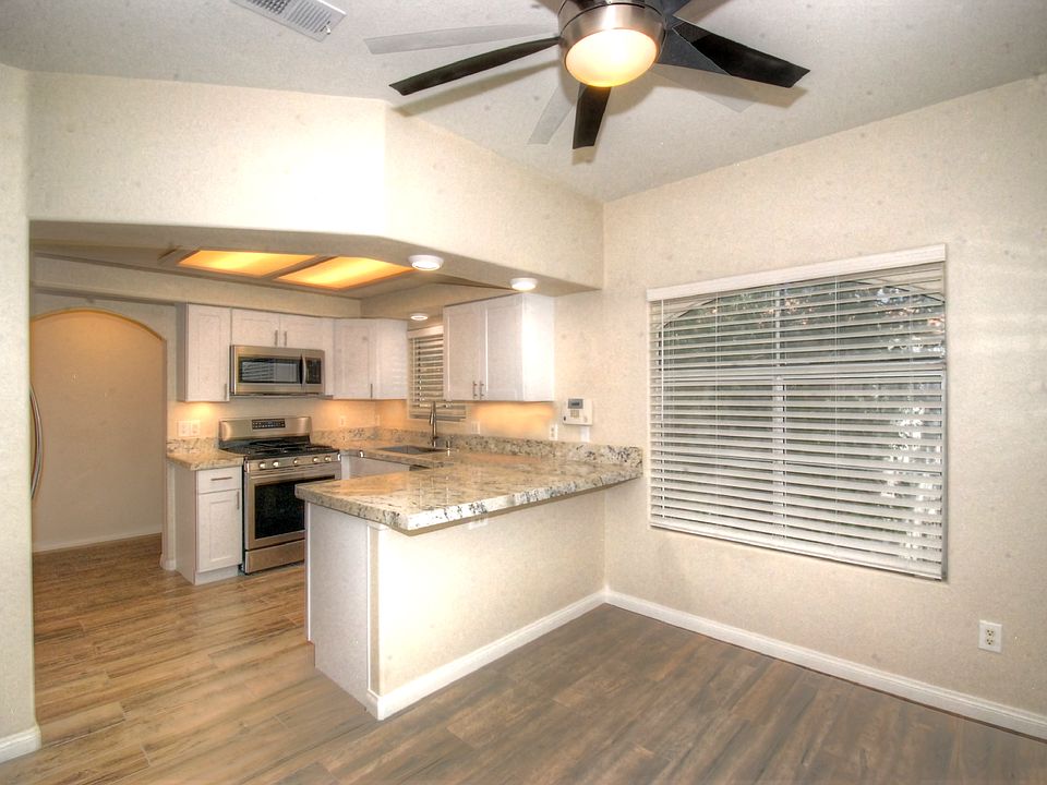 1st image of 541 Indian Bluff St Unit 202