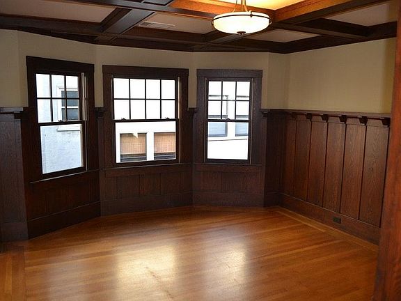 DINNING ROOM AREA