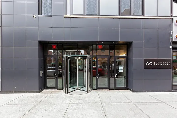 Rented by REAL New York | media 12