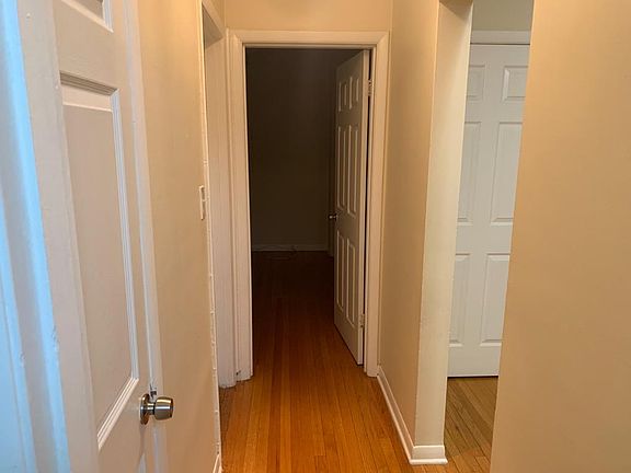 5th image of 9140 Skokie Blvd APT 303